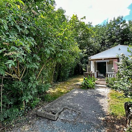 Les Cabanes Du Lac Vandré Екстериор снимка