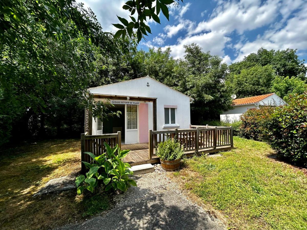 Les Cabanes Du Lac Vandré Екстериор снимка