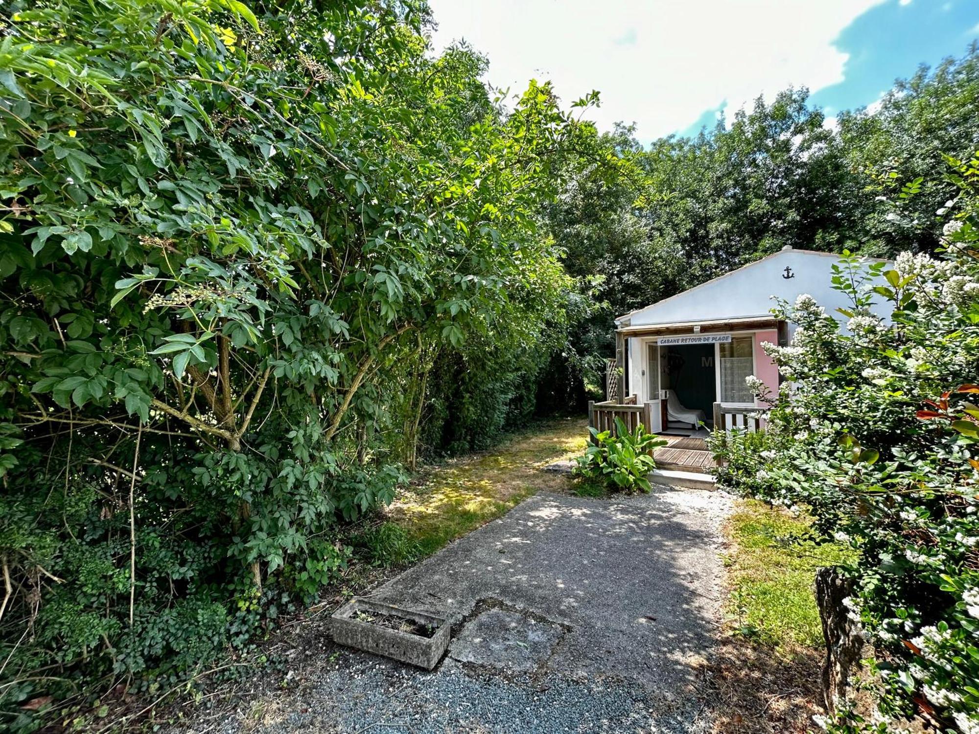 Les Cabanes Du Lac Vandré Екстериор снимка
